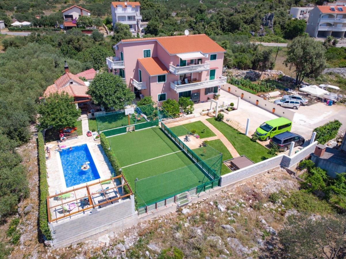 Apartments Mirko Seget Vranjica Eksteriør billede