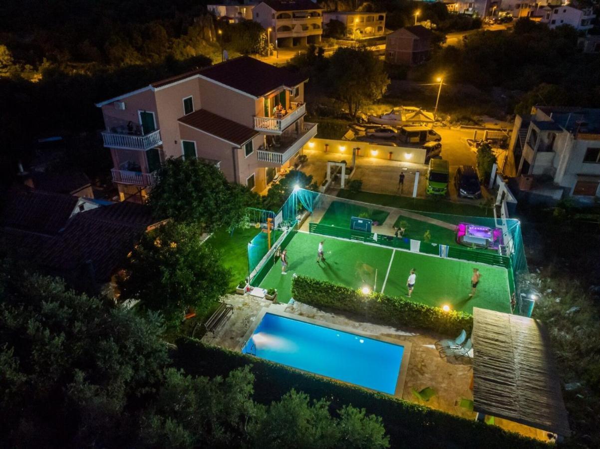 Apartments Mirko Seget Vranjica Eksteriør billede