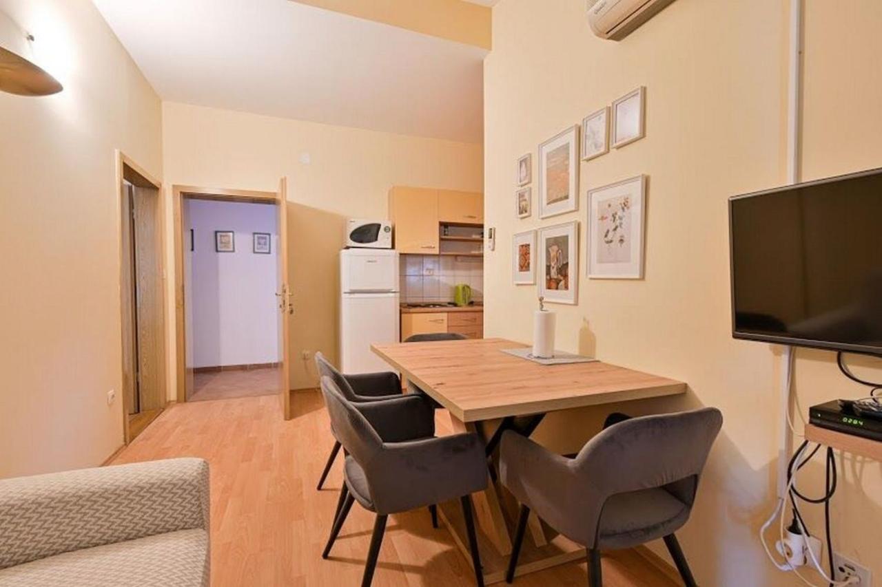 Apartments Mirko Seget Vranjica Eksteriør billede