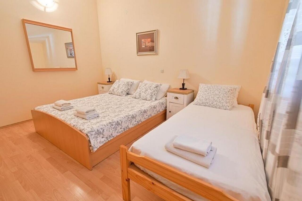 Apartments Mirko Seget Vranjica Eksteriør billede